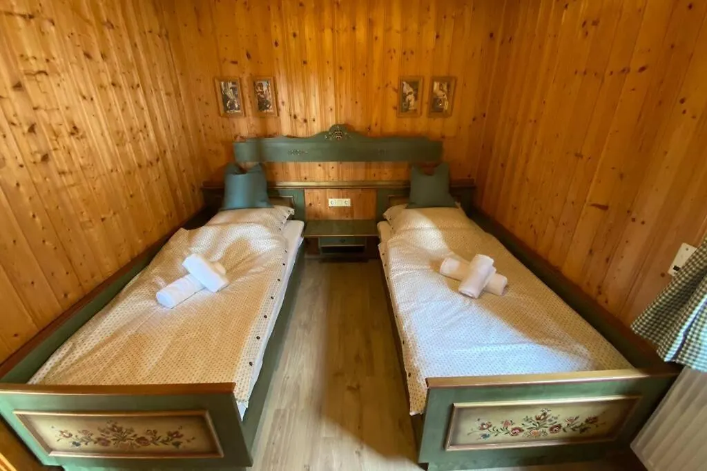 Mitten im Bayerischen Wald + Schönblick + Urig + NETFLIX Schöfweg Apartment